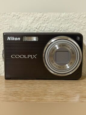 Nikon COOLPIX S550 - Tested and Functions Properly - READ
